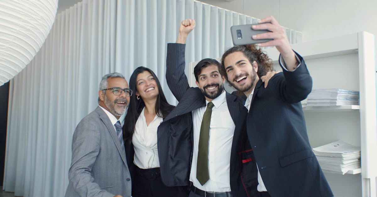 集中精力扩大优质客户群体，提高客户忠诚度